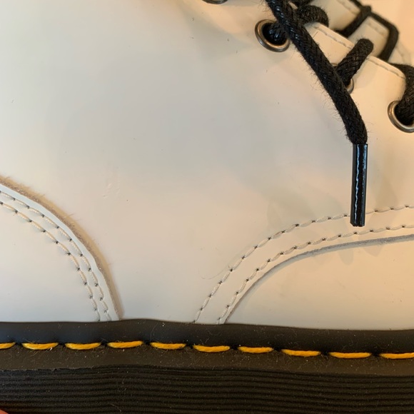 Dr. Martens Jadon White Platform - Picture 4 of 9